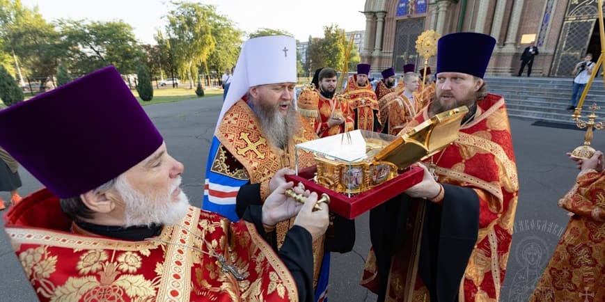 В Луганск принесен ковчег с мощами Георгия Победоносца