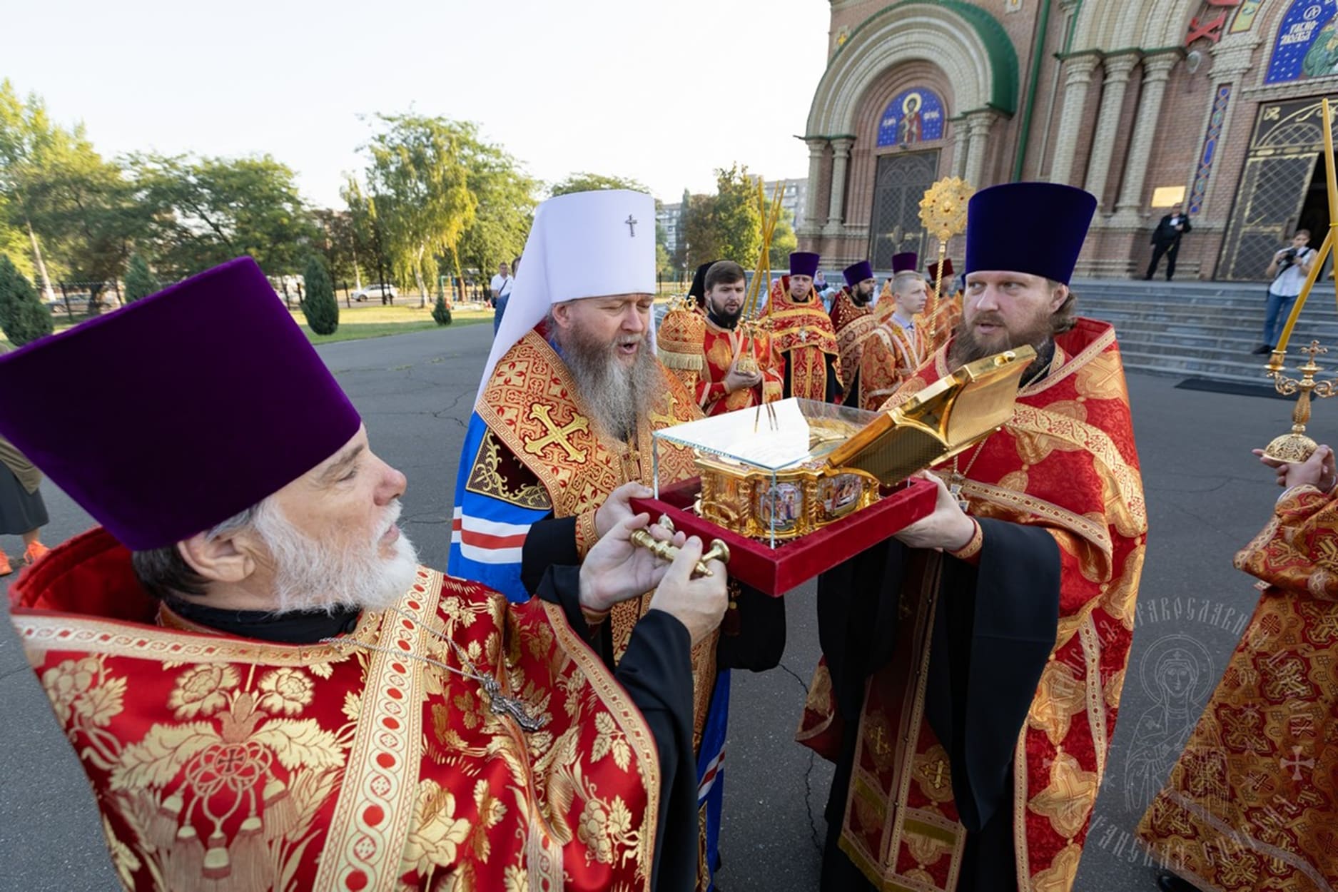 Прибытие ковчега Георгия Победоносца в Луганс
